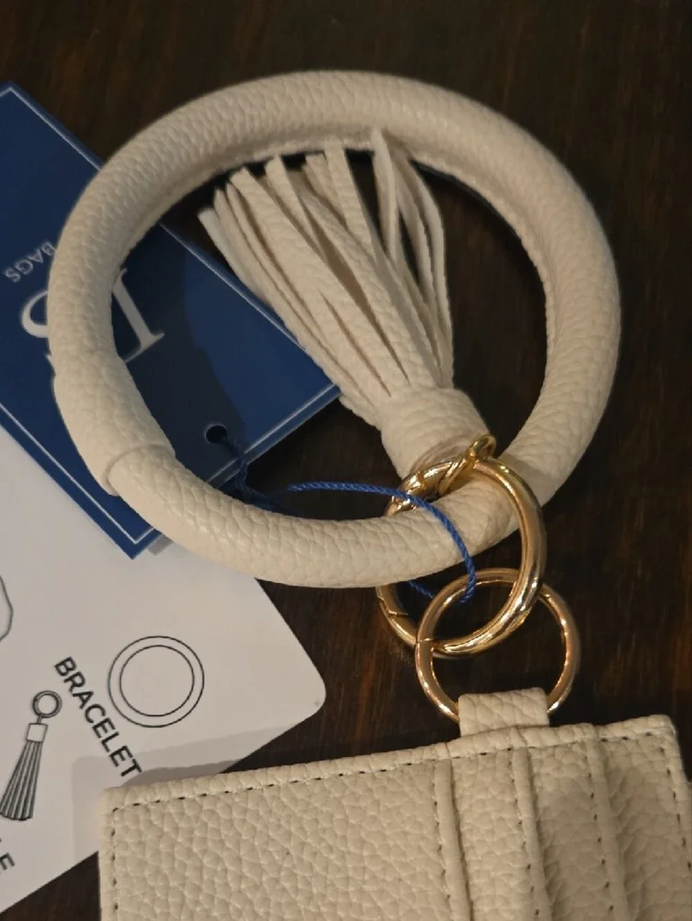 DS Bags cream wristlet